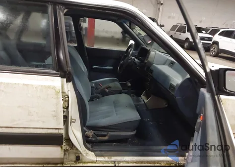 1992 Subaru Loyale из США, поврежденный, VIN JF1AC4226NC210521